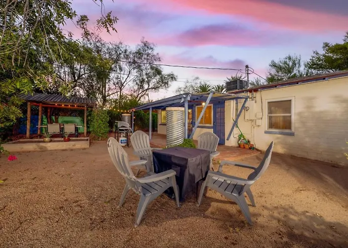 Holiday home Close To Ua And Banner, Outdoor Space, 2 Bedroom 2 Ba Tucson