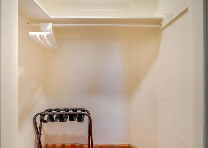 Close To Ua And Banner, Outdoor Space, 2 Bedroom 2 Ba Holiday home